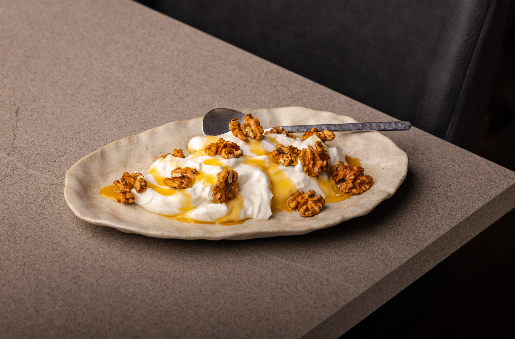 Griekse yoghurt met honing en walnoten